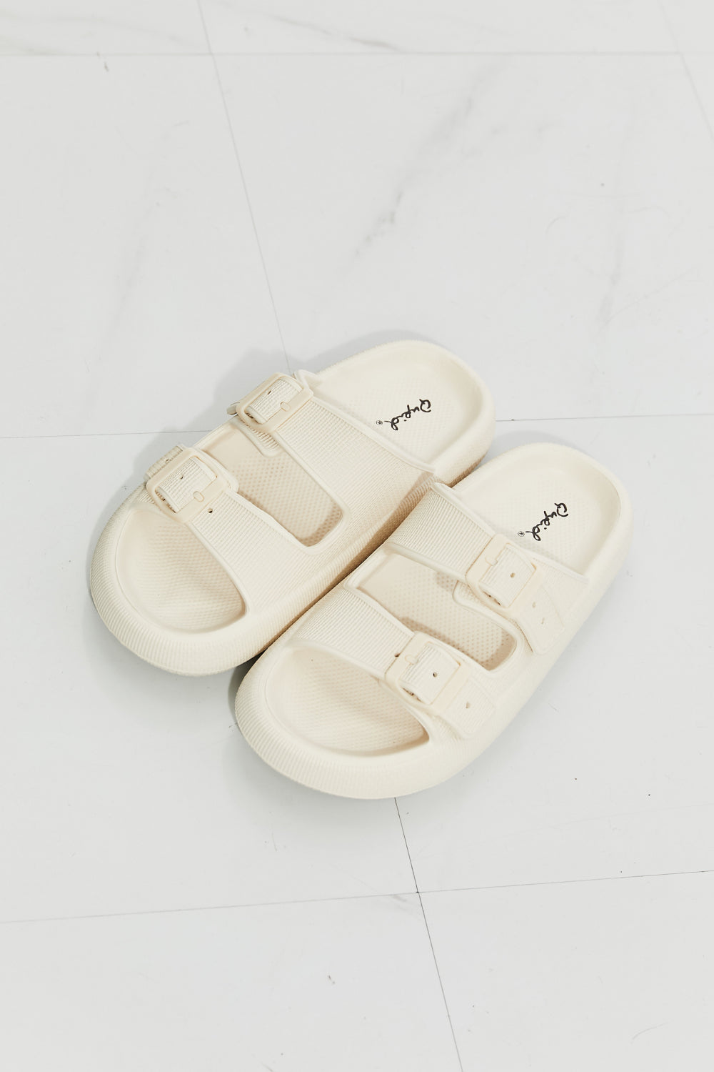 Qupid Comfy Casual Rubber Slide Sandal in Cream